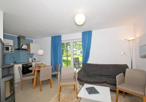 Beachfront apartment with terrace, use of swimming pool and sauna - Rex Rugia apartment 29-1