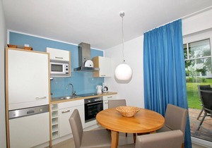 Beachfront apartment with terrace, use of swimming pool and sauna - Rex Rugia apartment 29-1