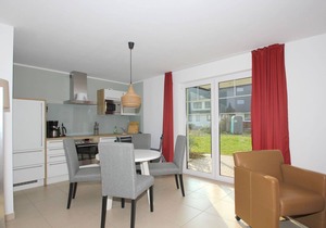 Beachfront apartment with terrace, use of swimming pool and sauna - Rex Rugia apartment 14-1
