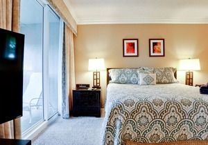 Beachfront condo at prestigious Longboat Key Club resort
