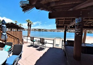 Beachfront - Riverview Villa 3