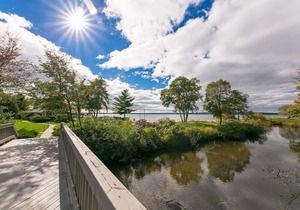 🏖️ Beachside Couples Retreat @ The Shores | Deck + Beach Access + Champagne Welcome ➠ 5719