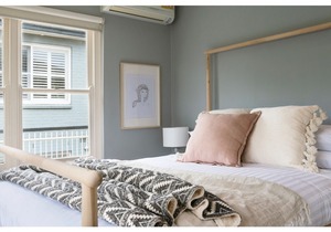 Beachside Getaway in Freshie w Parking