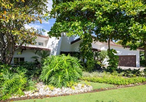 Beautiful sunset ocean views, two pools, great for families, private beach club, personal concierge