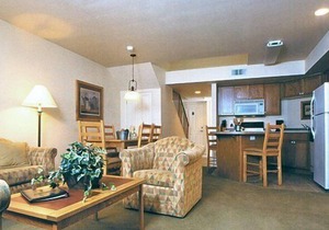 Beautiful 2 bedroom unit at resort, sleeps 6