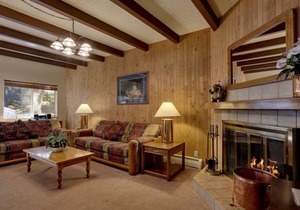 Beautiful 3 bedroom unit at resort, sleeps 8