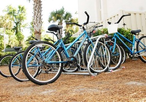 Beautiful 3 bedroom unit at resort, sleeps 10