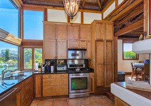 Beautiful and unique four bedroom home on the Seadrift lagoon