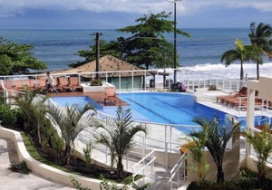 Beautiful Apartment Facing the Sea