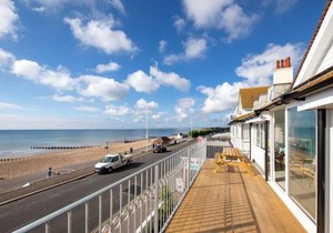 Beautiful Beachfront House wth Balcony & Sea Views
