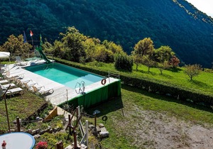 Beautiful chalet with Swimming Pool in Lombardy
