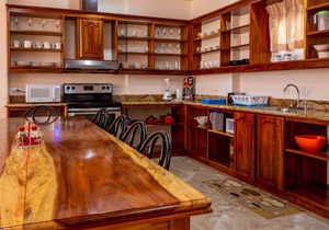 BEAUTIFUL CONDO SUITE 3B/2B IN LAKE ARENAL