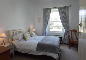 Beautiful cottage in the heart of Manorbier. Part of the Chateau Manorbier Estate