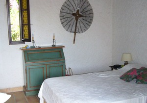 Beautiful family villa with direct access to the sea
