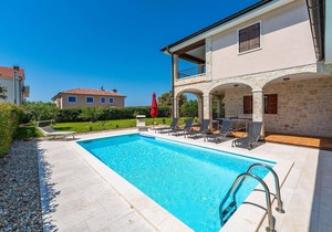 Beautiful home in Muline with sauna