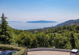 Beautiful home in Veprinac with WiFi