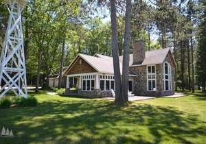 Beautiful house on West Twin Lake