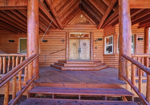Beautiful log cabin. Luxury! Great for large families! Walk to snow summit!