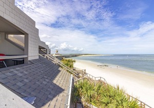 Beautiful Oceanfront Penthouse ~ Incredible Views ~ Pool