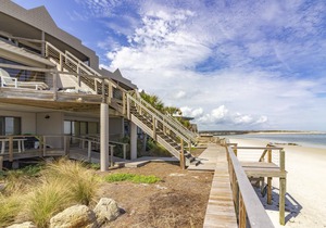 Beautiful Oceanfront Penthouse ~ Incredible Views ~ Pool