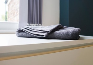 Beautiful Private Room 4 in a Modern House near Centre