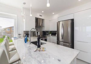 Beautiful Remodeled Oceanfront Condo ~ Best Location and Spectacular Views!