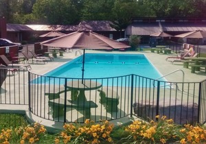 Beautiful studio unit at resort, sleeps 4