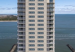 Beautiful studio unit at resort, sleeps 4