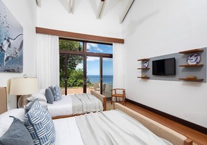 Beautiful sunset ocean views, two pools, great for families, private beach club, personal concierge