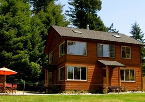 Beautiful, Warm & Welcoming-Redwoods, River, Beaches