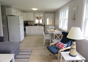 Beautifully Renovated Home 1/2 Mile from Campground Beach