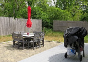 Beautifully Renovated Home 1/2 Mile from Campground Beach