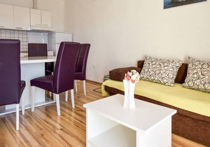 Beba Cesarica in Cesarica