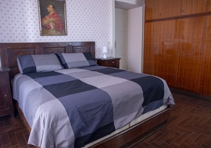 Bed and Roses "Meni"