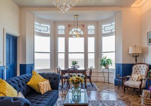 Bellevue By The Bay - Luxury Beach Pad, Panoramic Sea Views