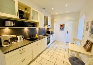 Berringer/backboard on the beach