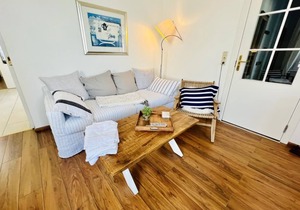 Berringer/Sprotte, on the beach