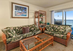 Best bay view in OC! 2 br/2 ba, outdoor pool - 32nd St.