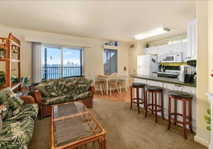 Best bay view in OC! 2 br/2 ba, outdoor pool - 32nd St.
