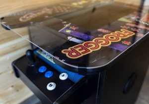 Best Location w/Views, KING Beds, 3 TV Gaming Wall, and Giant Scrabble Board