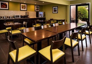 Best Western Airport Albuquerque InnSuites Hotel & Suites
