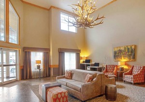 Best Western Plus Riverfront Hotel & Suites