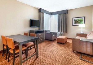 Best Western Plus Kendall Hotel & Suites