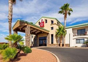 BEST WESTERN Plus Kings Inn & Suites