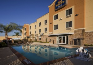 Best Western Plus Seabrook Suites