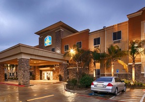 Best Western Plus Seabrook Suites