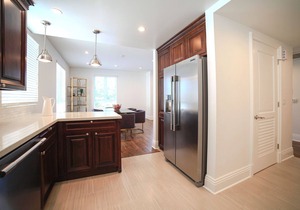 Beverly Hills Adjacent Luxury Condo Unit 301