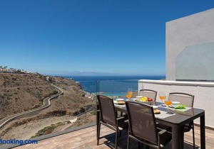 Beyond Amadores by Vector