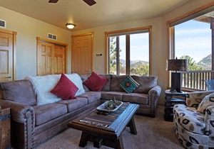 Bighorn Mountain 19B - 2 Br Condo-Lake/Mountain Views!