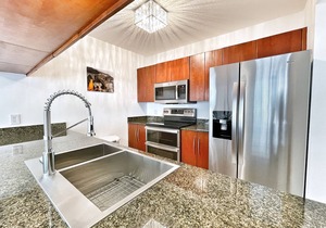 ✶ Blissful Sky Residence w/Ocean & City Views ✶